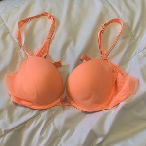 Victoria Secret Push-Up Bra 34B